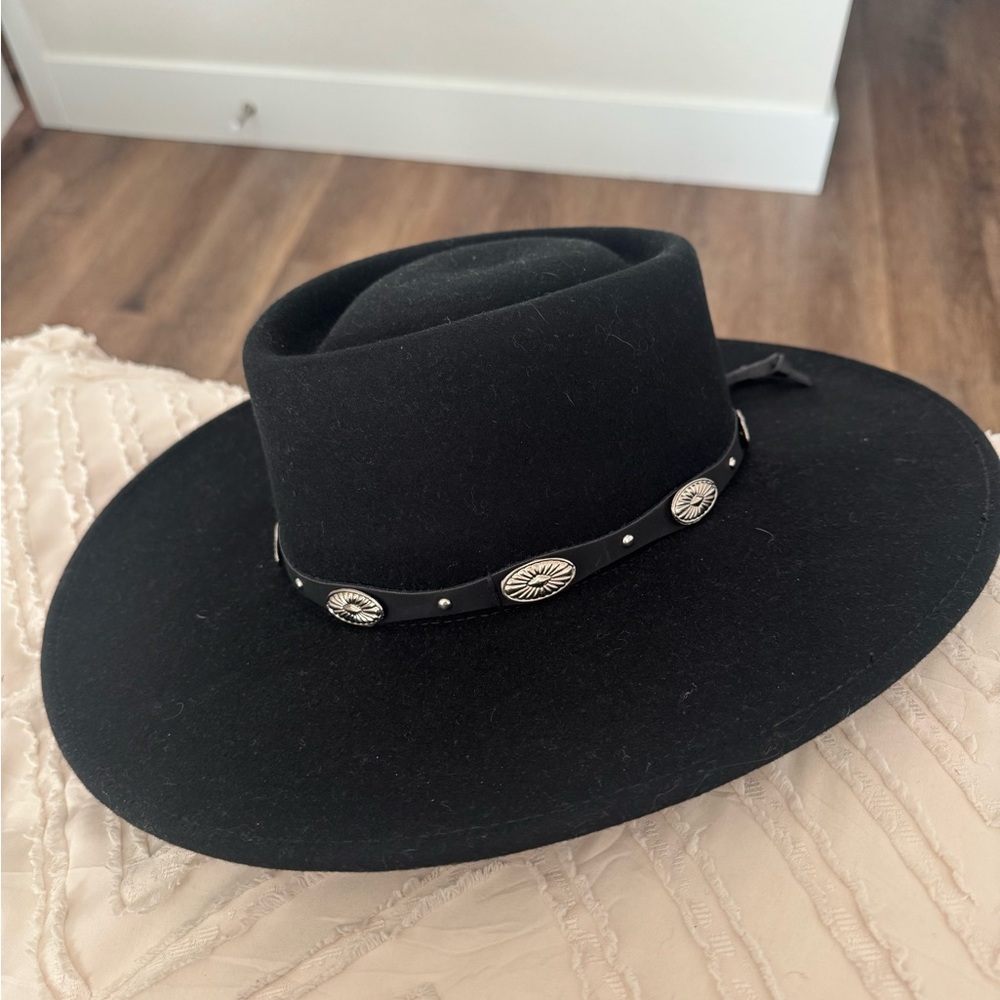 Idyllwind Black Hat with Silver Details